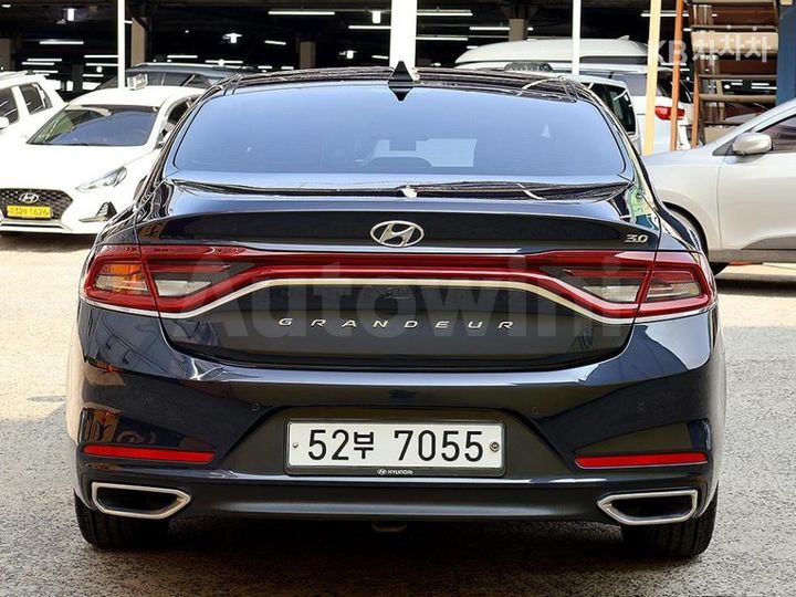 Hyundai Grandeur 2018 — 3