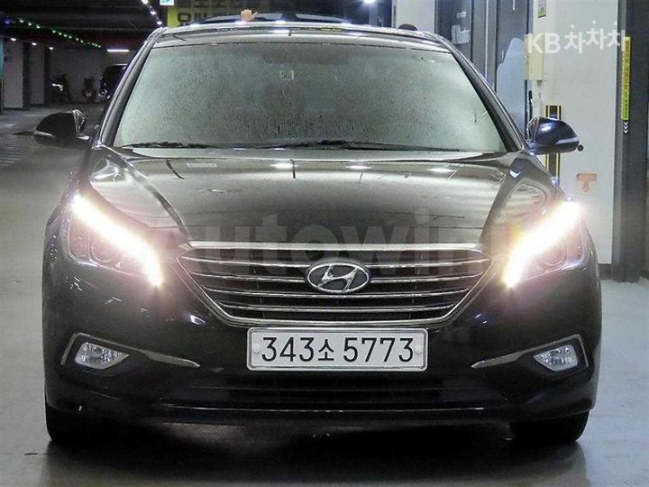 Hyundai Sonata 2017 KMHE341CBHA344975 — 2