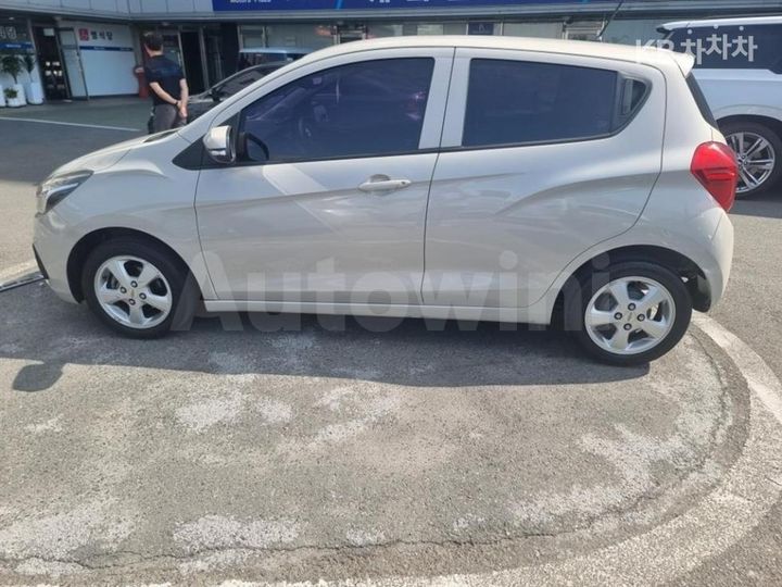 Chevrolet Spark 2016 KLYDC487DGC009531 — 4