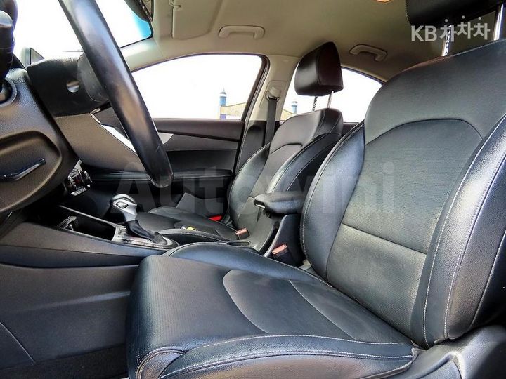 Kia K3 2019 KNAF341BEKA012414 — 5