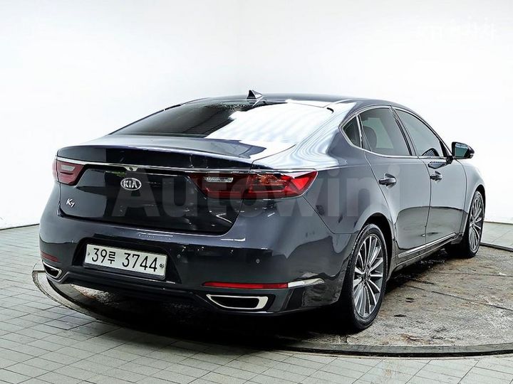 Kia K7 2018 KNALB415BJA143992 — 4