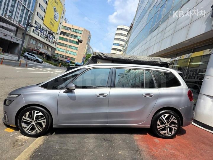 Citroen C4 2018 VF73ABHZTJJ617861 — 3
