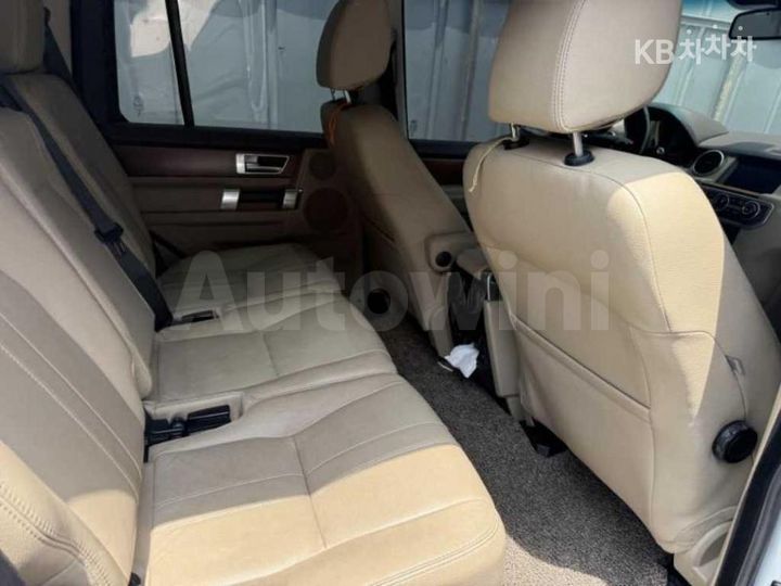 Land Rover Discovery 2016 SALLAAAG6GA823776 — 4