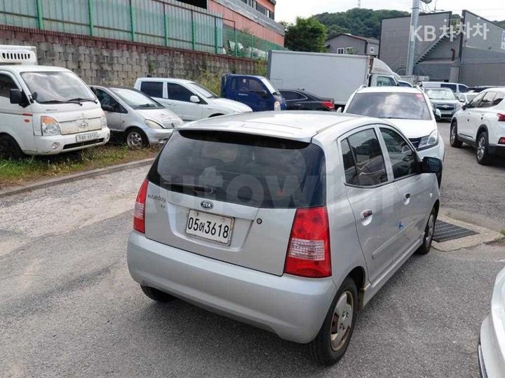 Kia Morning 2006 KNABA24436T268277 — 4