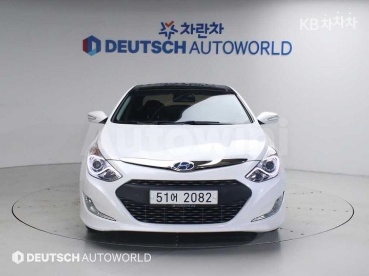 Hyundai Sonata 2012 KMHEC415BCA023112 — 3