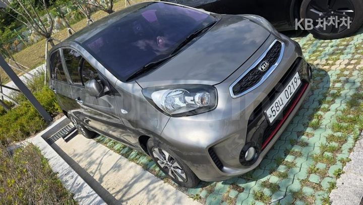 Kia Morning 2016 KNABX511BGT390997 — 2
