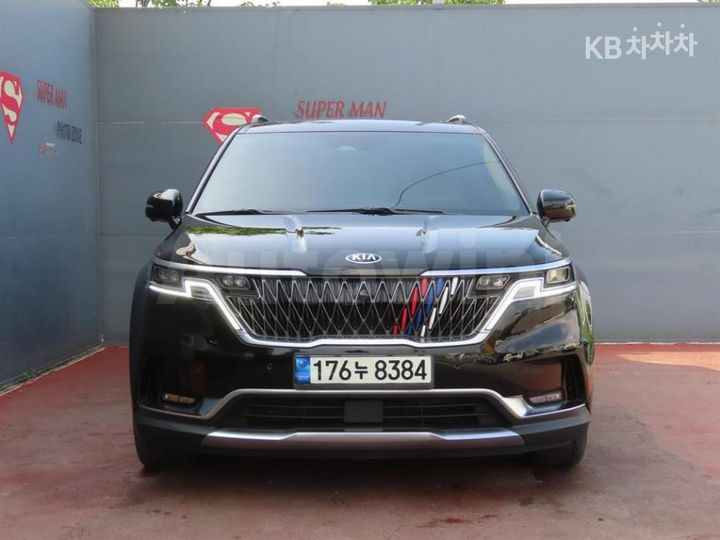 Kia Carnival 2021 KNANC81BBMS105761 — 2