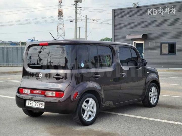 Nissan Cube