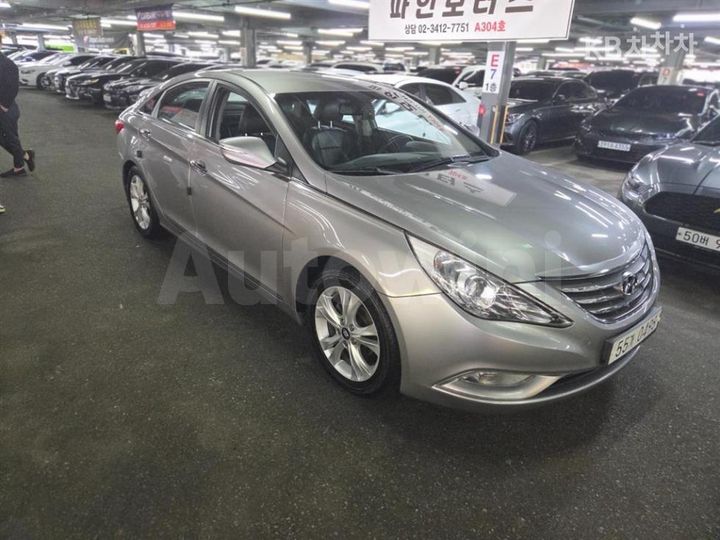 Hyundai Sonata 2012 KMHEC41ABCA466633 — 2