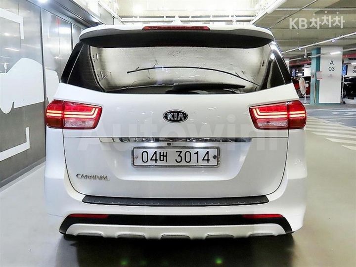 Kia Carnival 2016 KNAME81ABGS150465 — 5