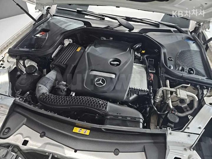 Mercedes Benz E Class 2019 — 5