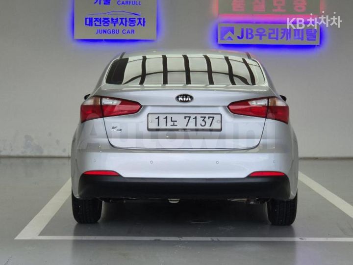Kia K3 2015 — 4