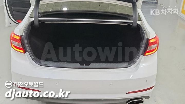 Hyundai Sonata 2016 KMHE341CBGA156344 — 5