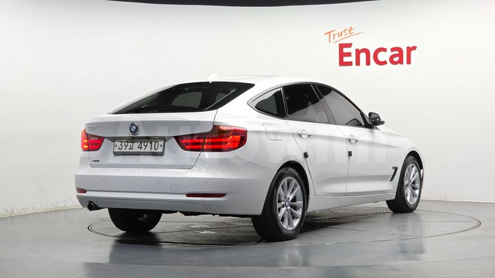 BMW 3 Series 2015 — 2