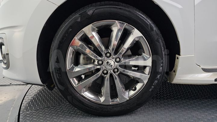 Kia Carnival 2018 — 5