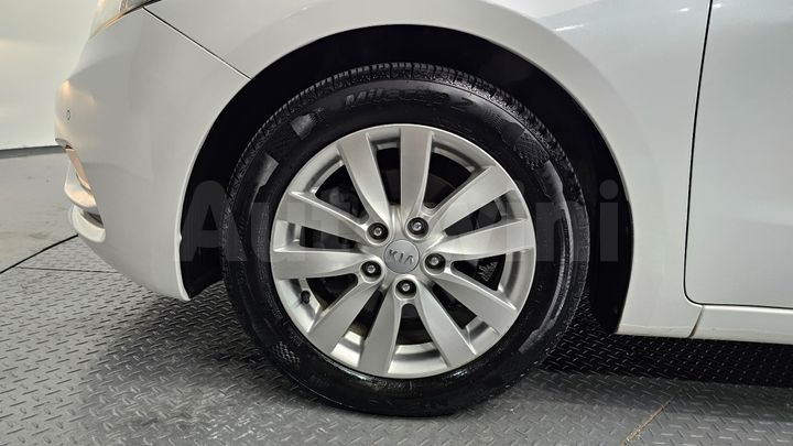 Kia K3 2013 — 5