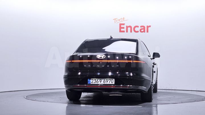 Hyundai Grandeur 2023 — 4