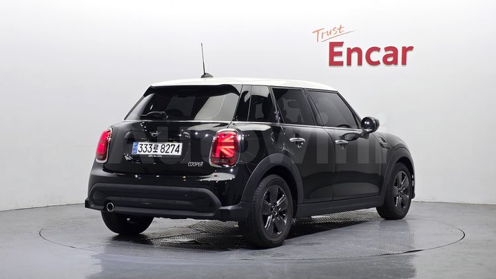 Mini Cooper 2023 — 2
