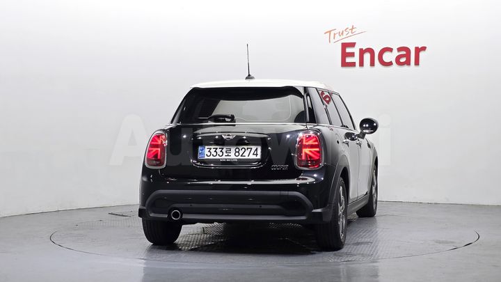 Mini Cooper 2023 — 4