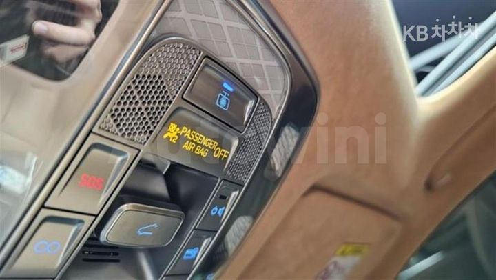 Genesis GV80 2022 KMTHA81BDNU079916 — 4