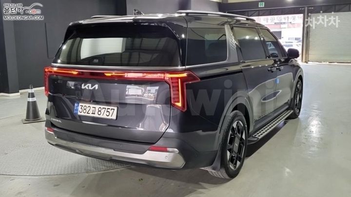 Kia Carnival 2024 KNANC81BBRS435750 — 2