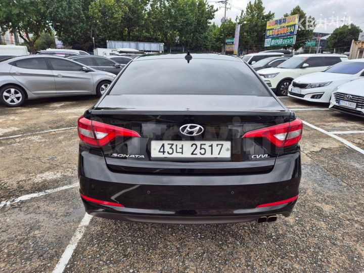 Hyundai Sonata 2016 KMHE241CBGA157349 — 4