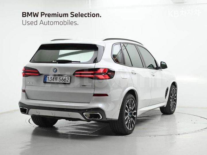 BMW X5 2025 WBA11EV0XS9130094 — 2