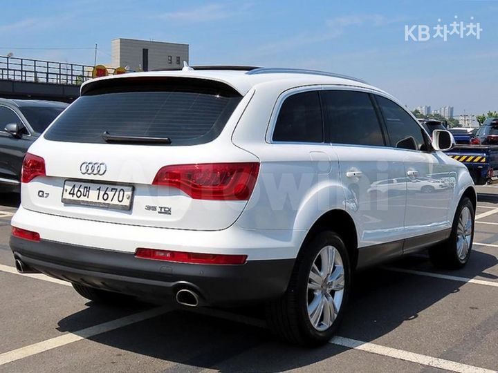 Audi Q7 2015 — 3