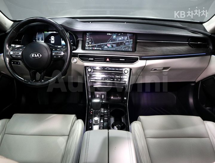 Kia K7 2020 KNALE41GBLA031325 — 5