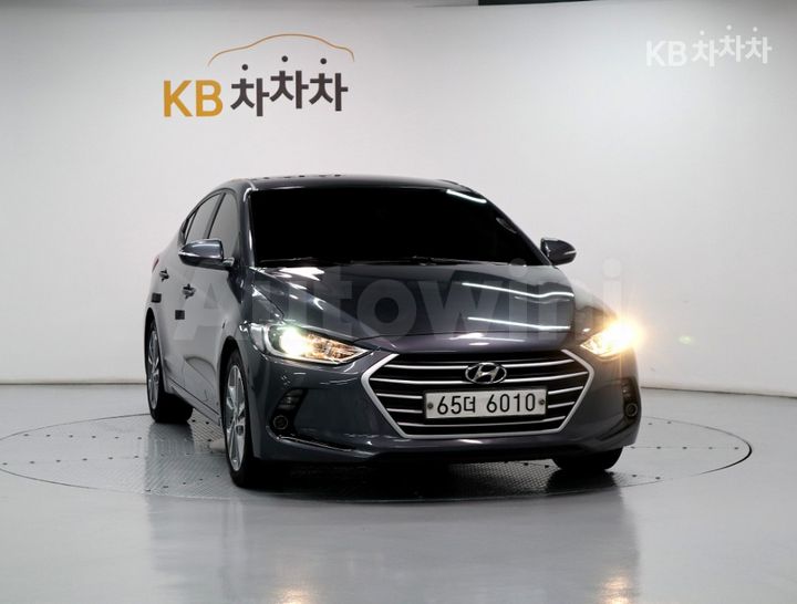 Hyundai Avante 2018 — 2