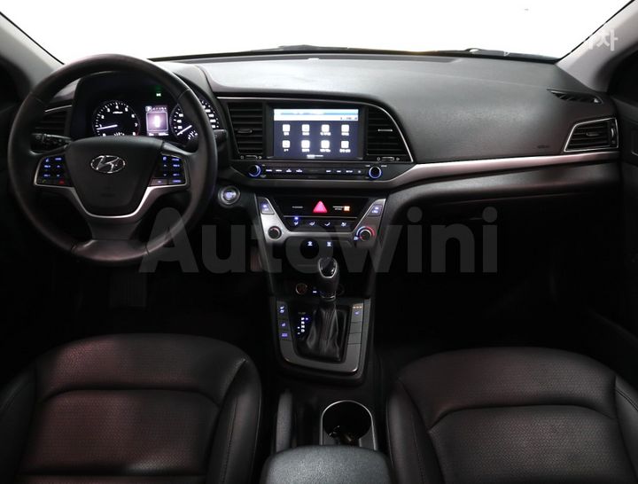 Hyundai Avante 2018 — 5