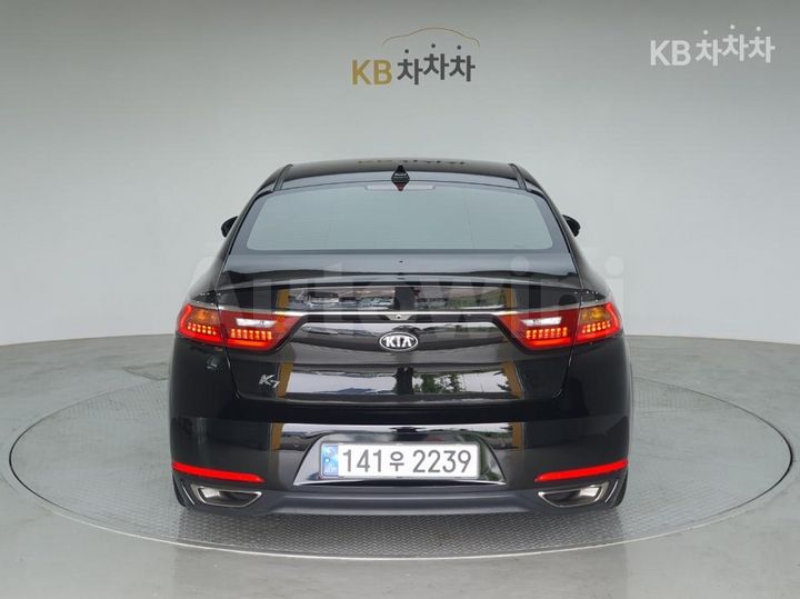 Kia K7 2017 KNALB415BHA089647 — 2