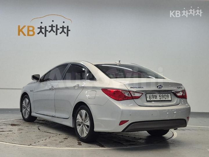 Hyundai Sonata 2015 KMHEB415BFA133591 — 2