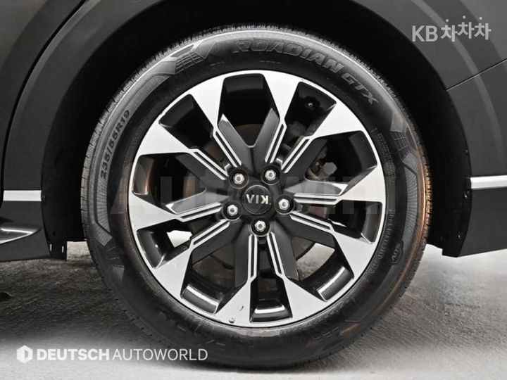 Kia Carnival 2021 — 5
