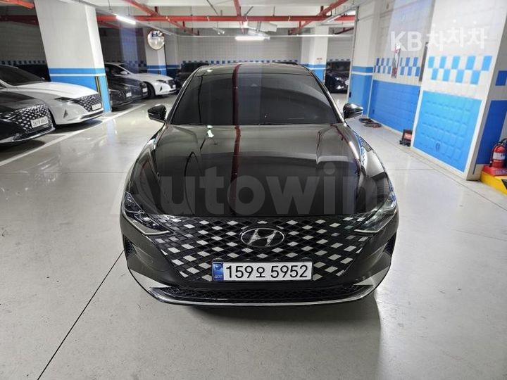 Hyundai Grandeur 2023 — 2