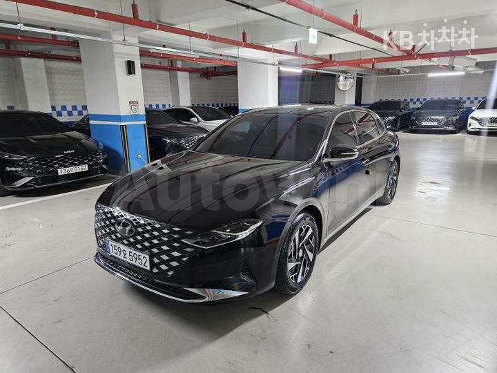 Hyundai Grandeur 2023 — 3