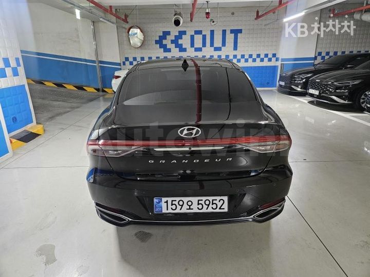 Hyundai Grandeur 2023 — 4