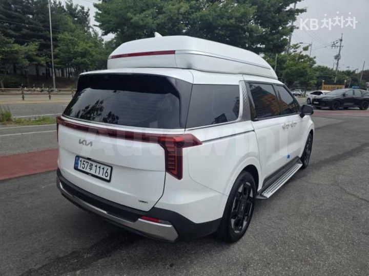 Kia Carnival 2025 — 3
