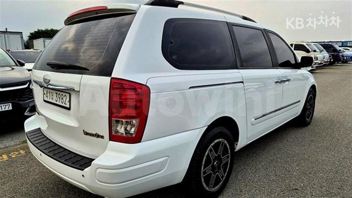 Kia Carnival 2014 — 2