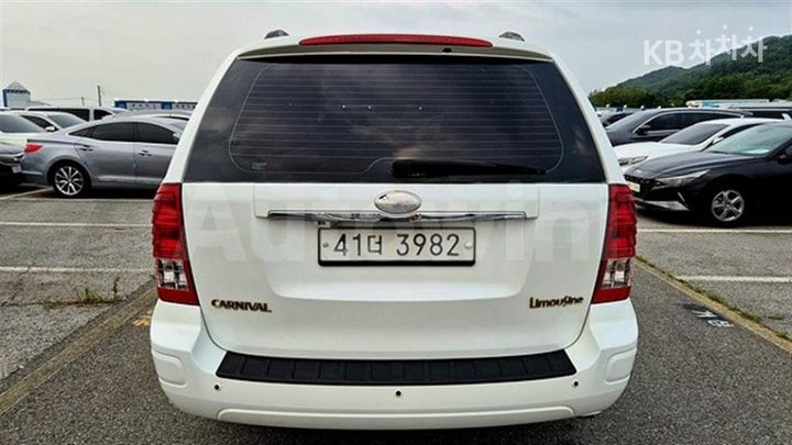 Kia Carnival 2014 — 4