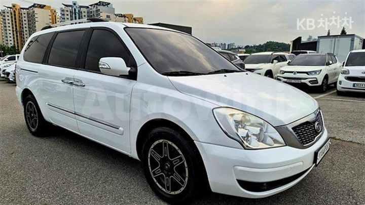 Kia Carnival 2014 — 5