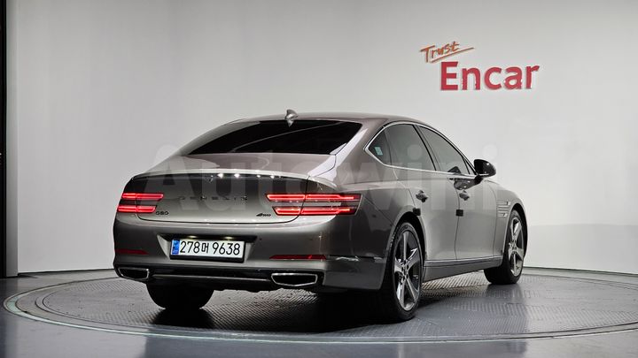 Genesis G80 2021 — 2