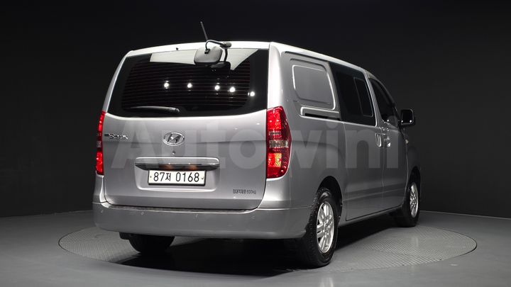 Hyundai Starex 2019 — 2