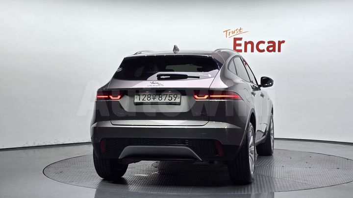 Jaguar E PACE 2019 — 4