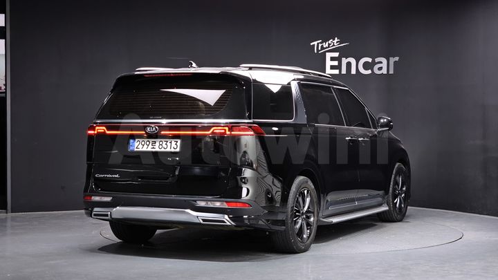 Kia Carnival 2021 — 2