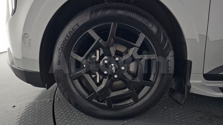 Kia Carnival 2025 — 4