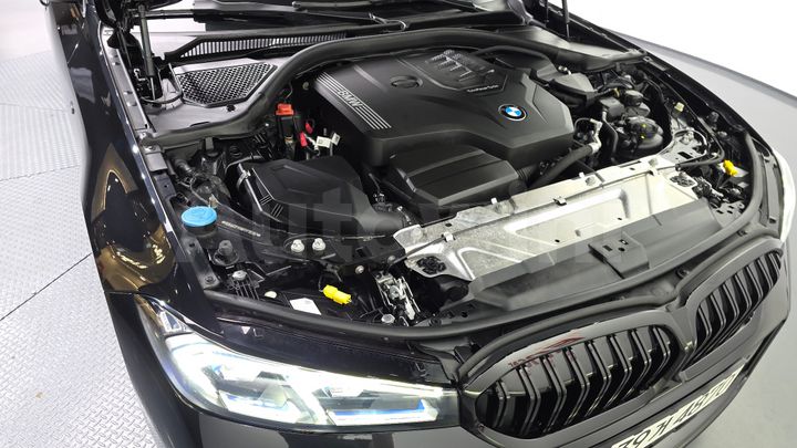 BMW 3 Series 2023 — 5