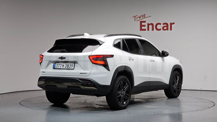 Chevrolet Trax 2024 — 2