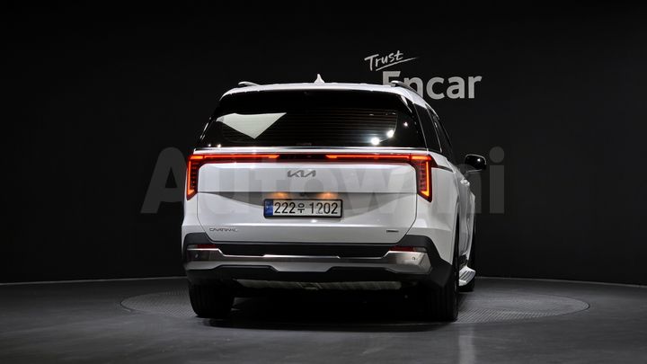 Kia Carnival 2025 — 4