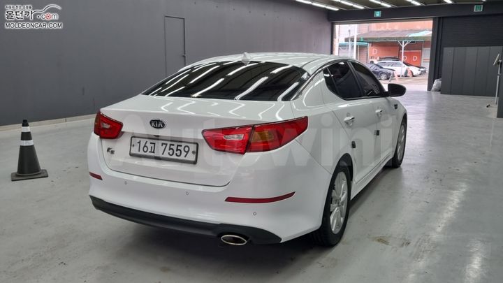 Kia K5 2013 — 2
